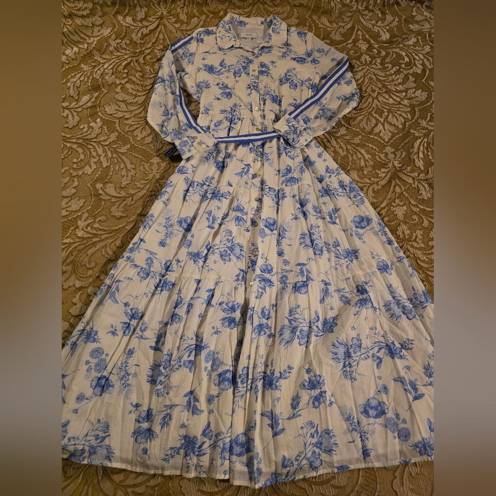 CeCe Blue Floral Long Sleeve Dress